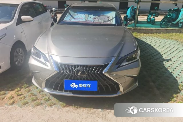 Lexus ES 2021 Шампань из Китая