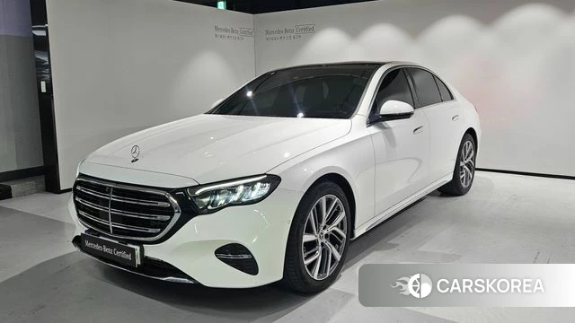 Mercedes-Benz E-Class W214 2024 Белый из Кореи