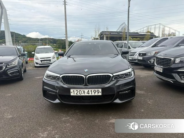 BMW 5 Series (G30) 2018 Серый из Кореи