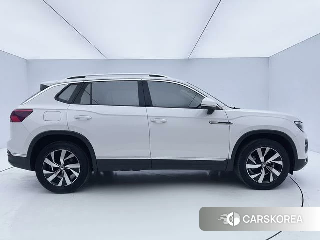 Volkswagen Tanyue 2022 Белый из Китая