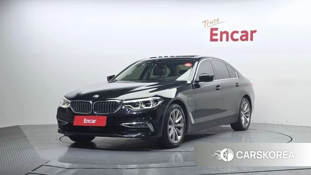 BMW 5 Series (G30) 2020 Черный из Кореи