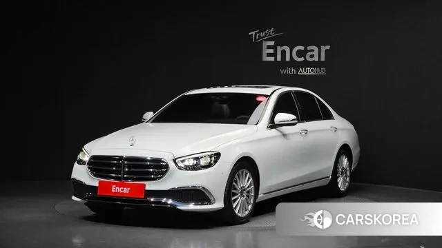 Mercedes-Benz E-Class W213 2021 Белый из Кореи