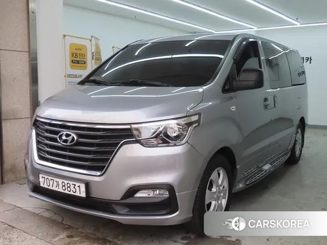 Hyundai The New Grand Starex 2018 Серебристо-серый из Кореи