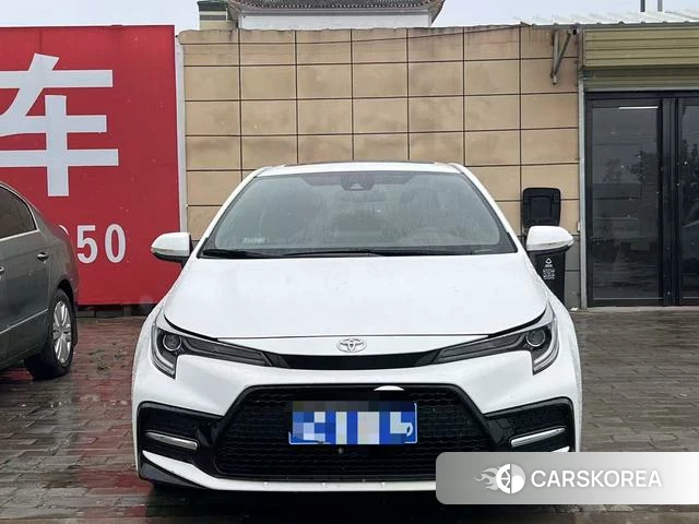 Toyota Lei Ling 2022 Белый из Китая