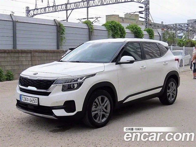 Kia Seltos 2020 Белый из Кореи