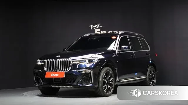 BMW X7 (G07) 2022 Черный из Кореи