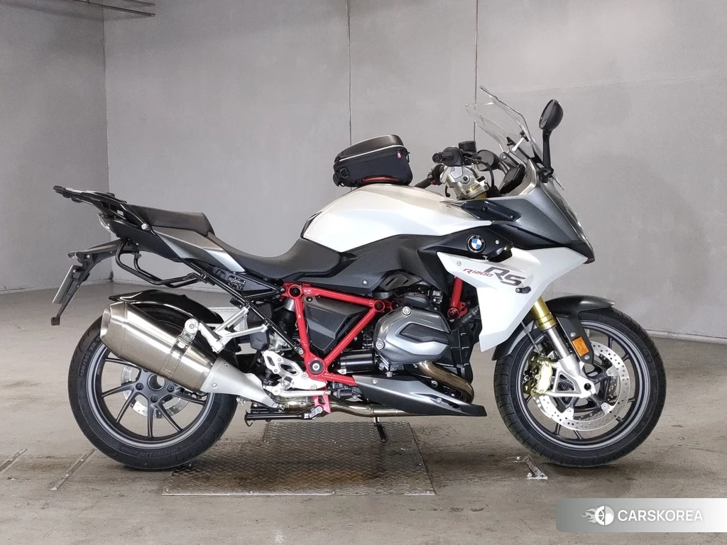 Проданный BMW R1200RS 2018 из Японии