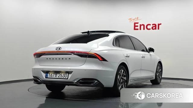 Hyundai The New Grandeur IG Hybrid 2022 Белый из Кореи