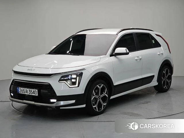 Kia Di Ol Nu Niro 2022 Белый из Кореи