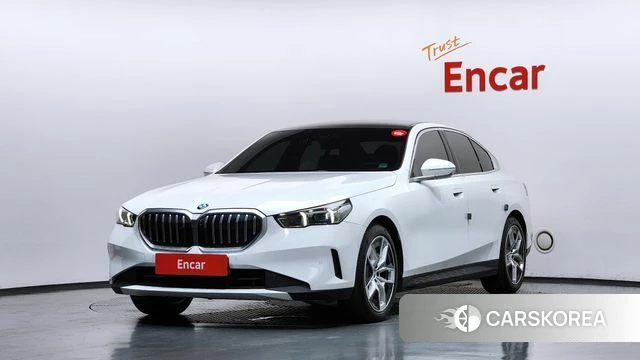 BMW 5 Series (G60) 2024 Белый из Кореи