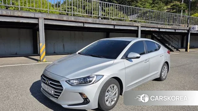 Hyundai Avante AD 2018 Серебряный из Кореи