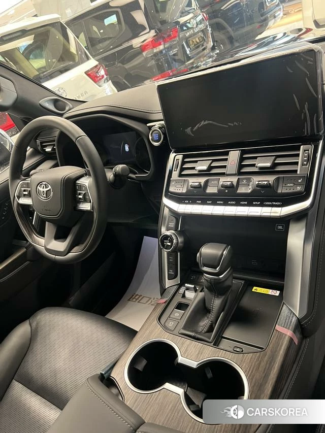 Toyota Land Cruiser (imported) 2024 Черный из Китая