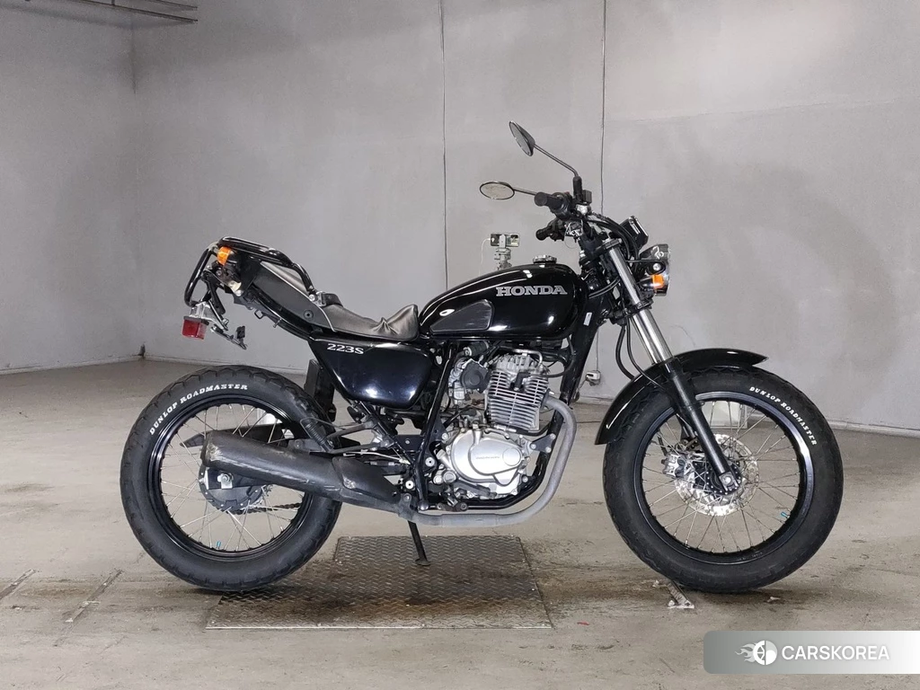 Проданный Honda CB223S 2015 из Японии