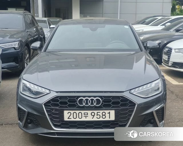 Audi A4 (B9) 2023 Серый из Кореи