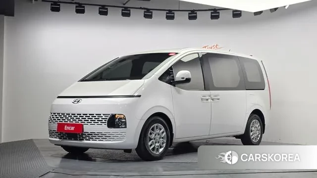 Hyundai Staria 2023 Белый из Кореи