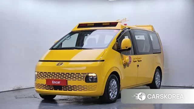 Hyundai Staria 2022 Желтый из Кореи