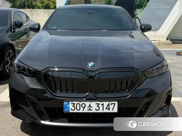 BMW 5 Series (G60) 2025 Серый из Кореи