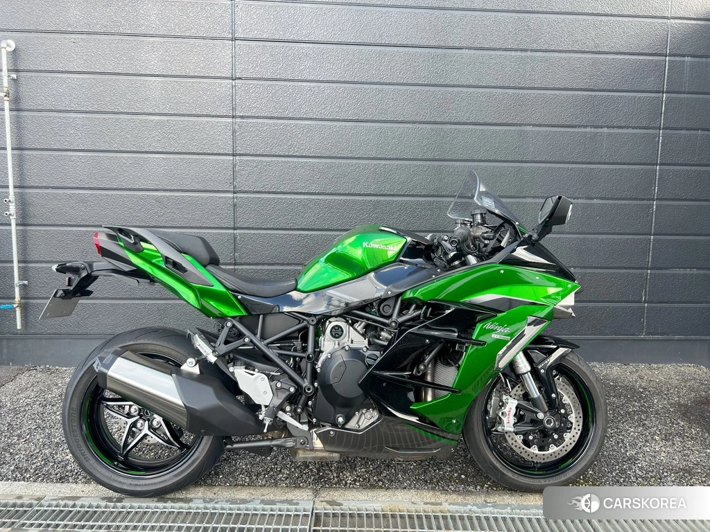 Проданный Kawasaki NINJA H2 SX SE plus 2022 из Японии, фото 2