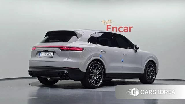 Porsche Cayenne (PO536) 2022 Серебристо-серый из Кореи