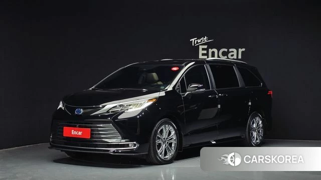 Toyota Sienna 4th Generation 2022 Черный из Кореи