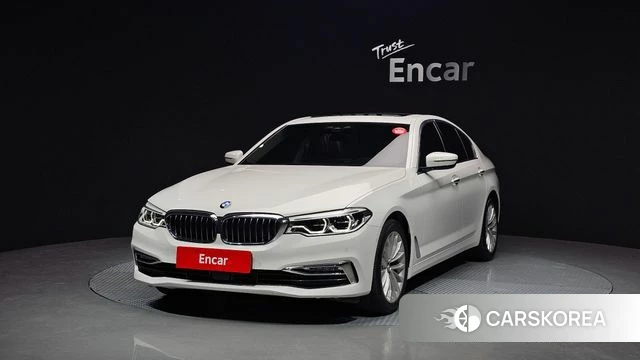 BMW 5 Series (G30) 2018 Белый из Кореи