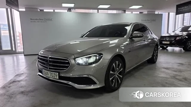 Mercedes-Benz E-Class W213 2021 Серебряный из Кореи