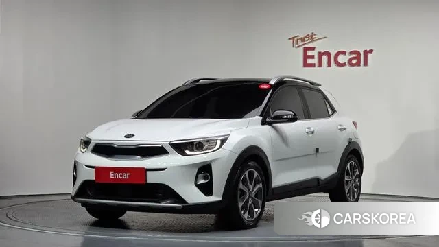 Kia Stonic 2019 Белый из Кореи