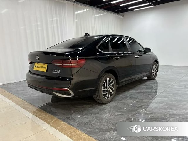 Volkswagen Lavida 2023 Черный из Китая