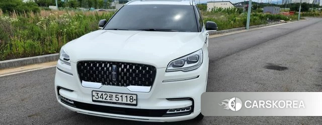 Lincoln Aviator 2nd generation 2021 Белый из Кореи