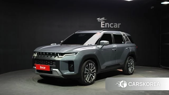 Ssangyong Torres 2023 Серебристо-серый из Кореи
