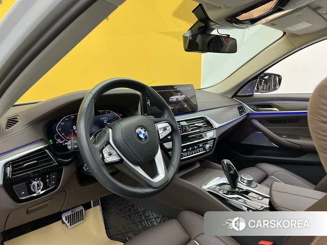 BMW 5 series 2022 Белый из Китая