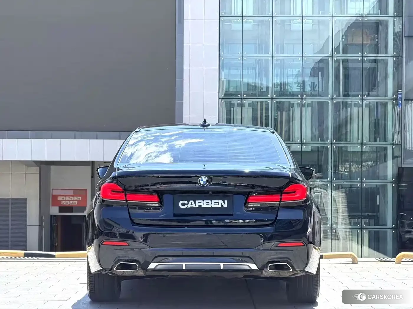 BMW 5 series 2022 Черный из Китая