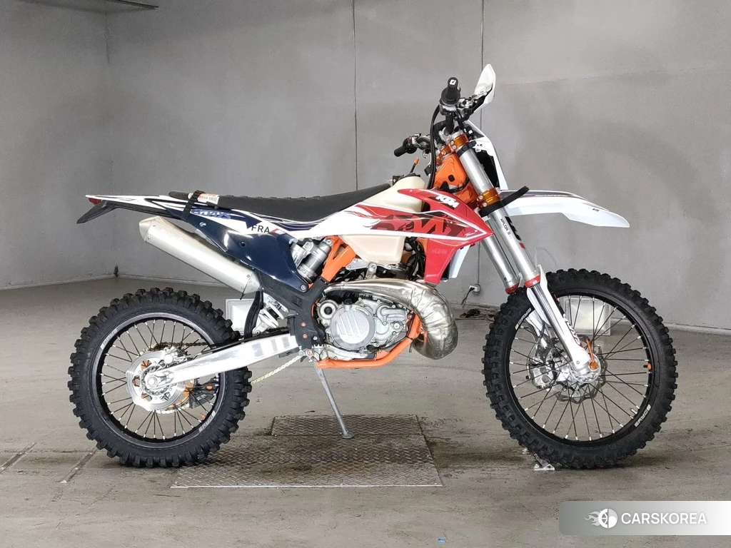Проданный KTM 300EXC SIXDAYS TPI 2023 из Японии