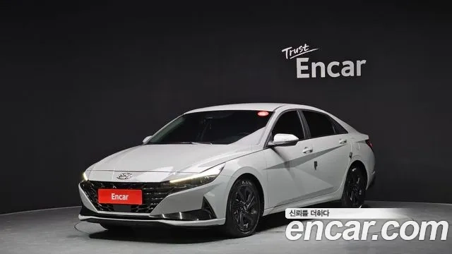 Hyundai Avante (CN7) 2022 Серебристо-серый из Кореи