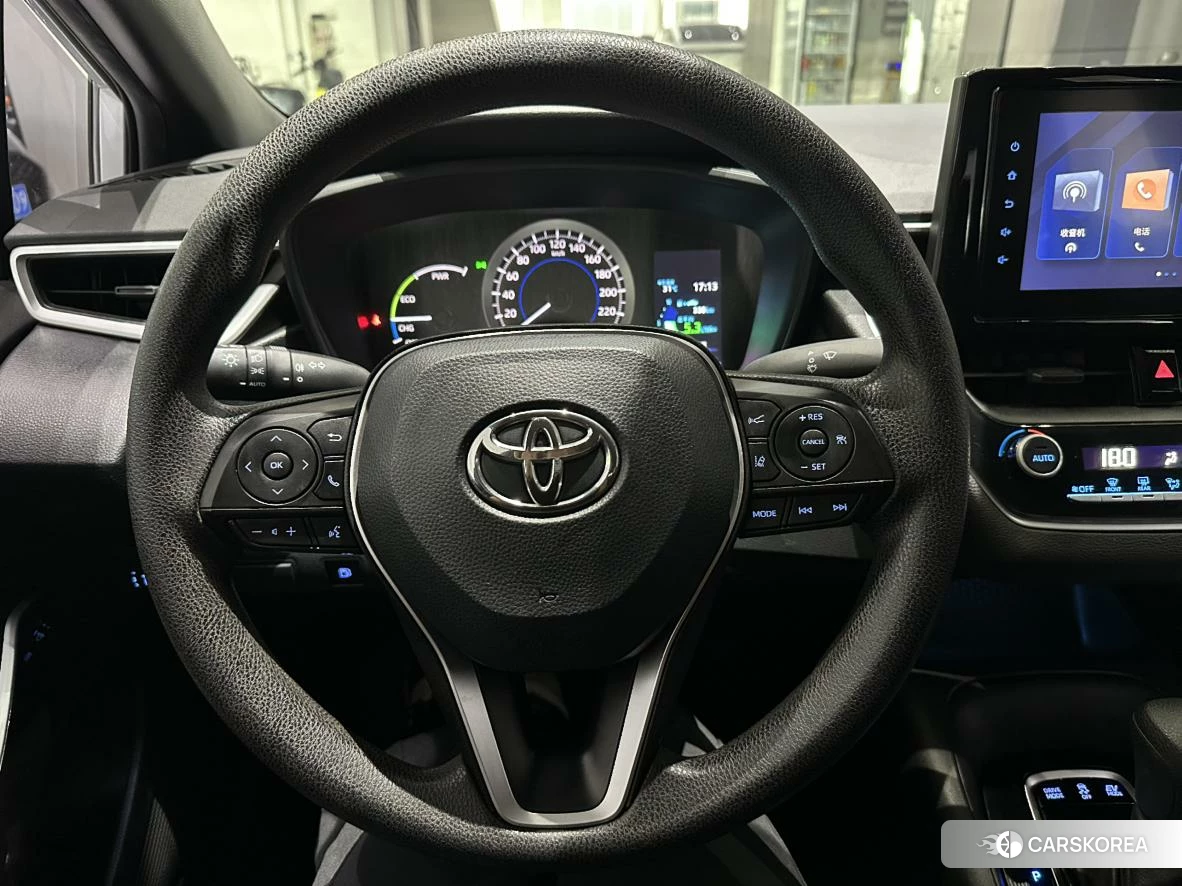 Toyota Lei Ling 2021 Белый из Китая