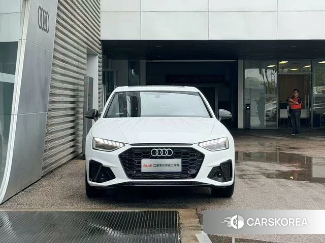 Audi A4L 2026 Белый из Китая