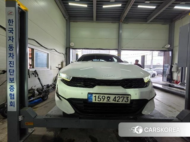 Kia K5 3rd generation 2022 Белый из Кореи