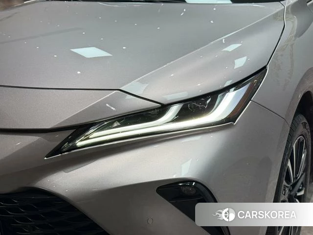 Toyota Weisha 2022 Серебристо-серый из Китая