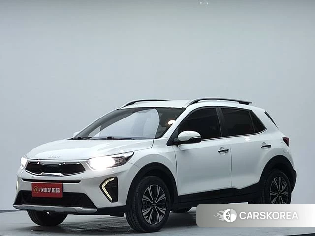 Kia Yi Ran 2023 Белый из Китая