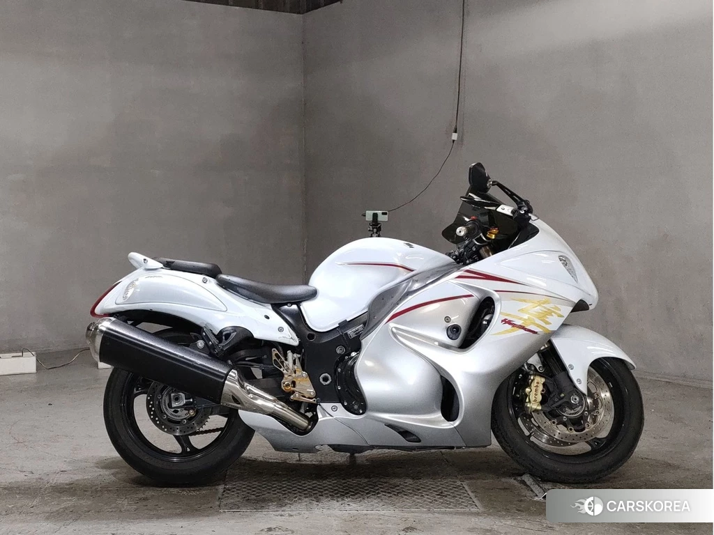 Проданный Suzuki GSX1300R HAYABUSA 2015 из Японии