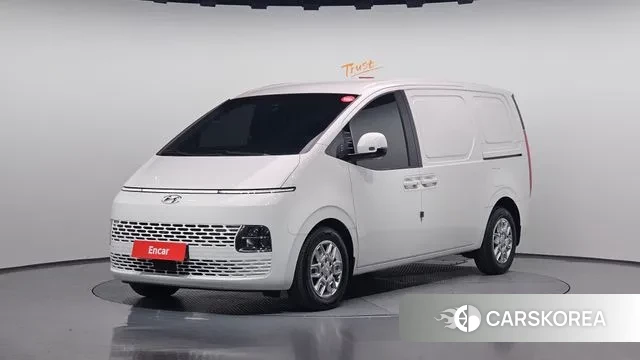 Hyundai Staria 2022 Белый из Кореи