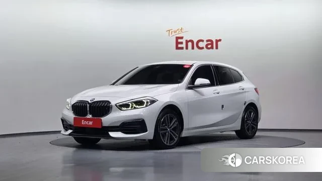 BMW 1 Series (F40) 2022 Белый из Кореи