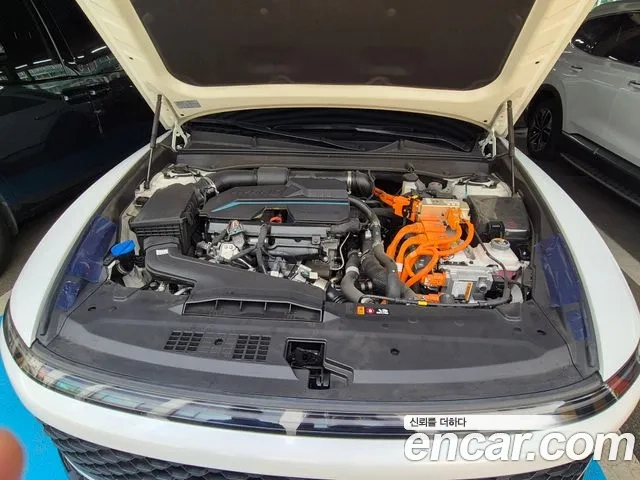 Hyundai Grandeur Hybrid (GN7) 2023 Белый из Кореи