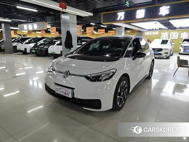 Volkswagen ID.3 2024 Белый из Китая