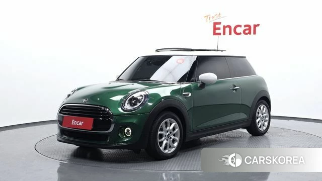 Mini Cooper 2021 Белый из Кореи