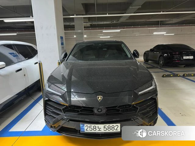Lamborghini Urus 2021 Черный из Кореи