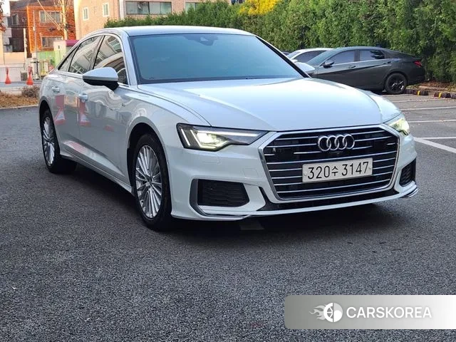 Audi A6 (C8) 2020 Белый из Кореи