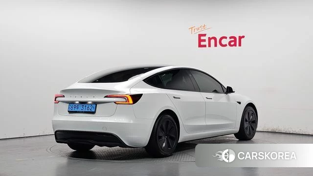Tesla Model 3 2024 Белый из Кореи