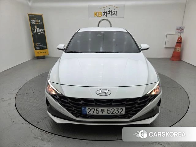 Hyundai Avante (CN7) 2021 Белый из Кореи