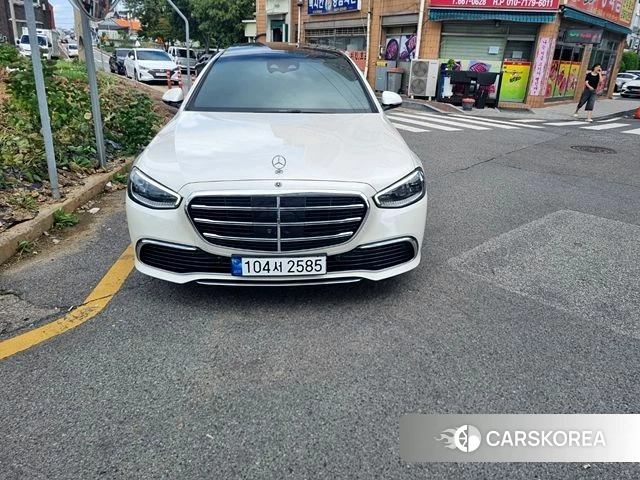 Mercedes-Benz S-Class W223 2023 Белый из Кореи